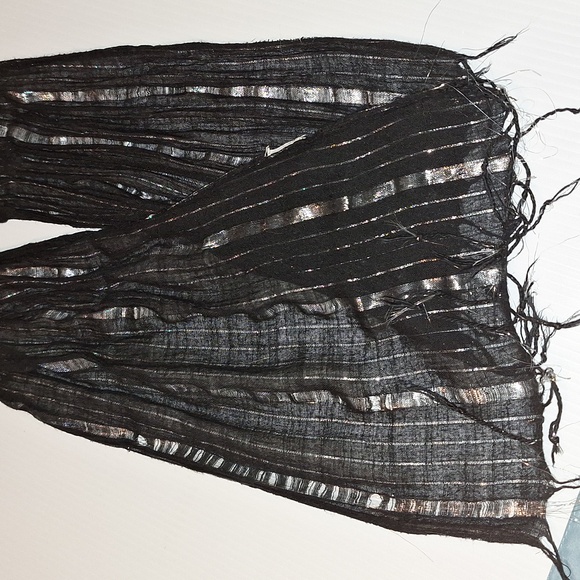 AMICI ACCESSORIES Set Of 4 Scarfs - Picture 5 of 12